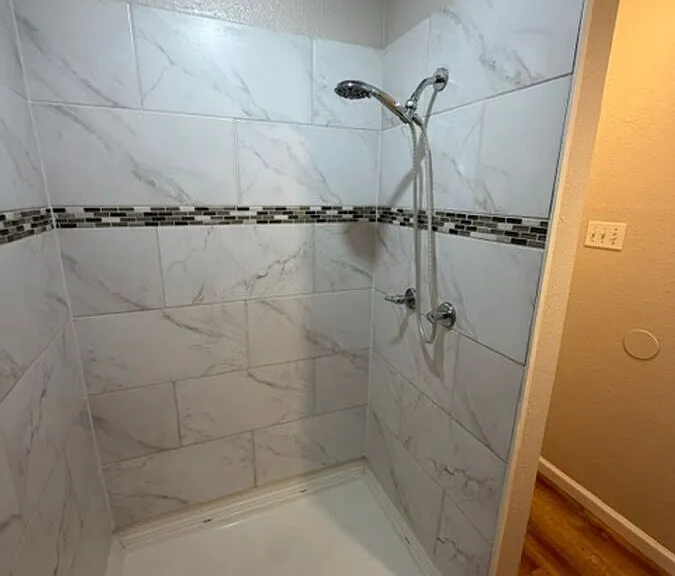 815 Cedar Oaks Ln — Photo 34