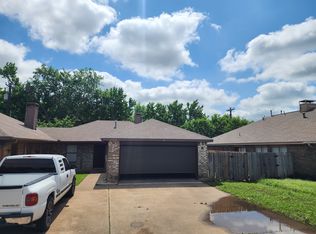 2750 Sunset Strip Ave, Glenn Heights, TX 75154
