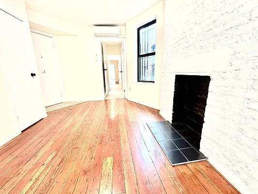 Rented by Taichi Fudosan | media 12