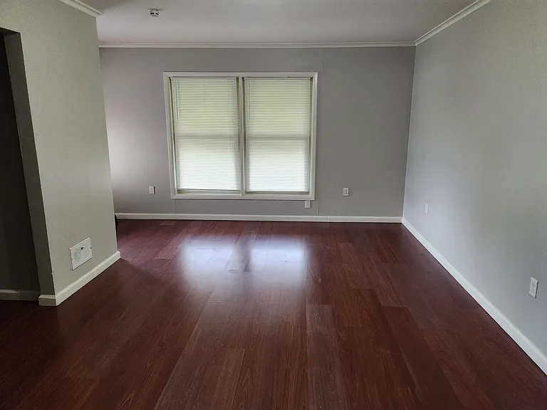 109 Fern Way — Photo 5