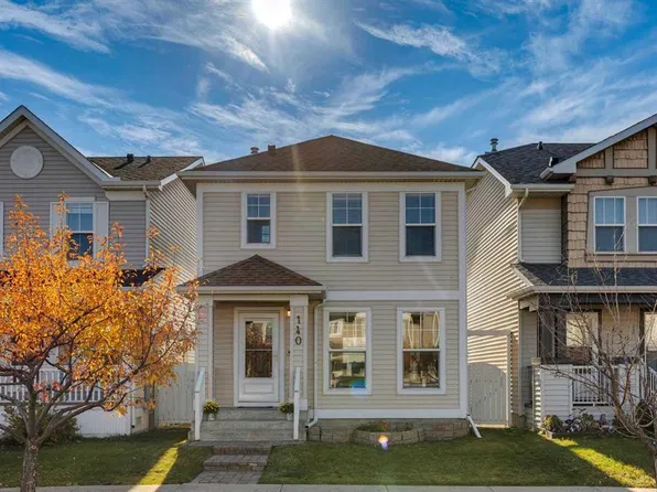 140 Prestwick Vlg SE, Calgary, AB T2Z 4S3