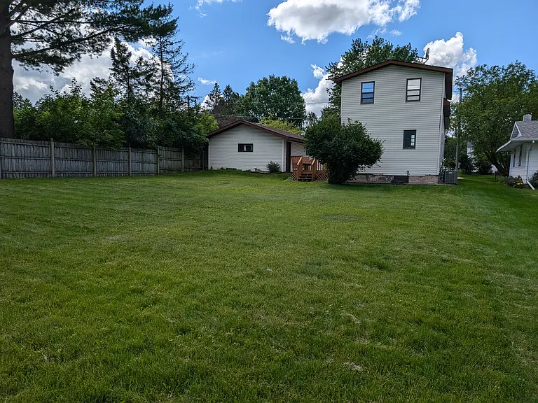 507 N Walnut Ave — Photo 3