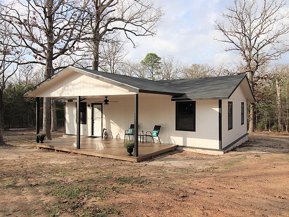 3rd image of 679 Dogwood Dr