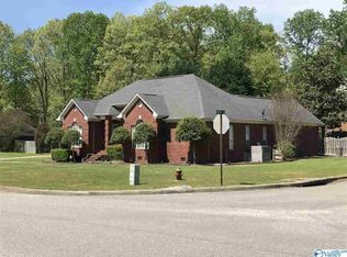 27635 Cricket Ln, Harvest, AL 35749