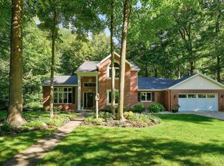 718 Maple Crest Dr, Frankenmuth, MI 48734