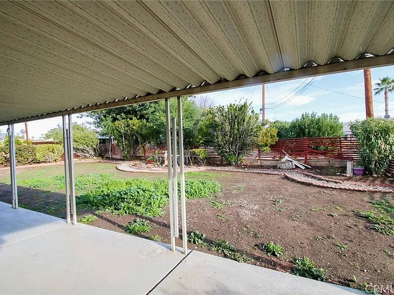 26401 Cedar Crest Dr — Photo 17