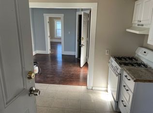 113 Shaw St #2, Lowell, MA 01851