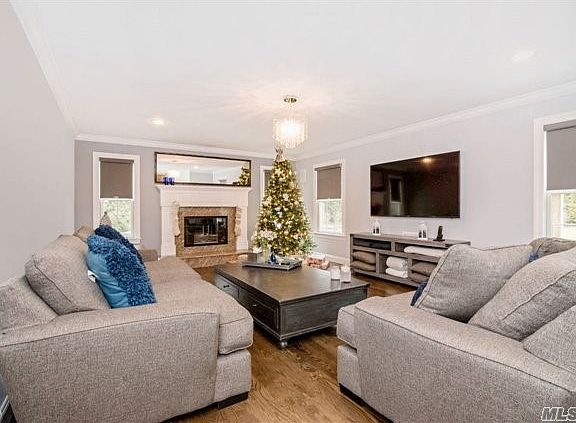 2nd image of 1 Edgar Ave