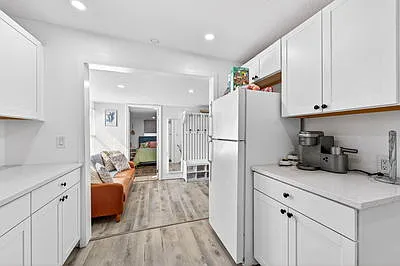 4525 Sun St — Photo 6
