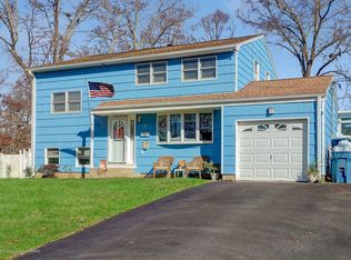 14 Rachele Ct, Matawan, NJ 07747
