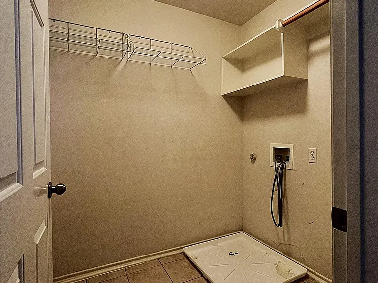 6111 Morningshire Ln — Photo 23