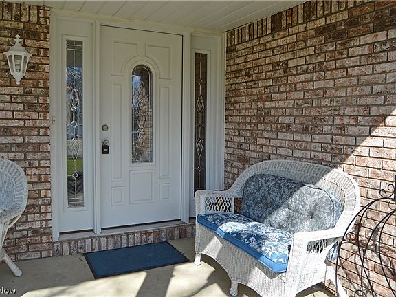 2nd image of 20752 Sandalwood Ln