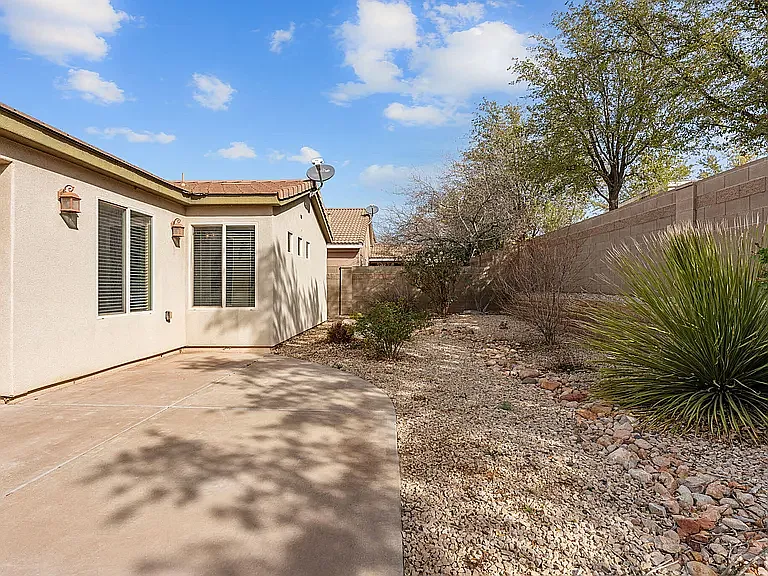 1176 N Crown King Ave — Photo 27