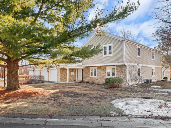 7823 E Oakbridge Way #2A, Madison, WI 53717
