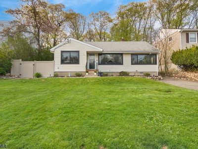 6 Apache Trl, Rockaway, NJ, 07866