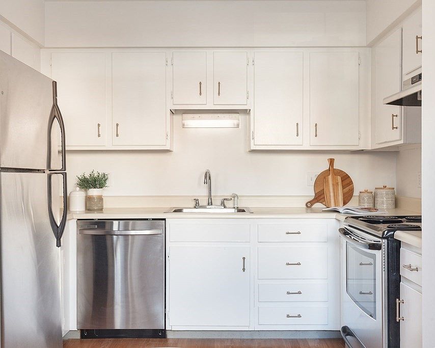 'Furnished' Version of Kitchen
