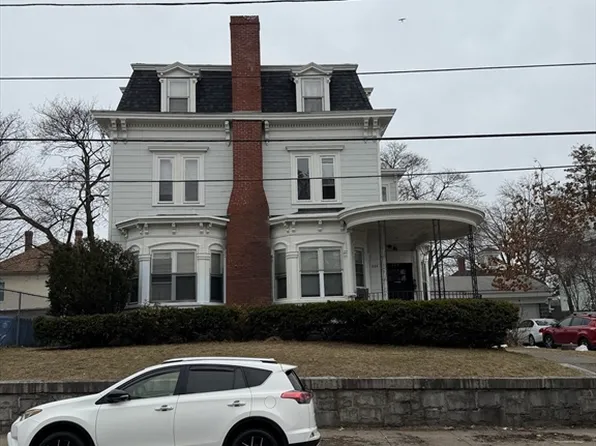 229 Jackson St, Lawrence, MA 01841