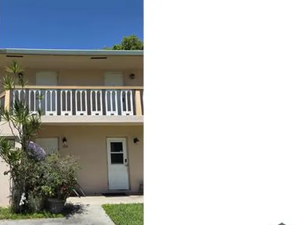 7400 Kimberly Blvd APT 202A, Pompano Beach, FL 33068