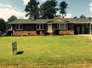 1410 E Saluda Lake Rd, Greenville, SC 29611