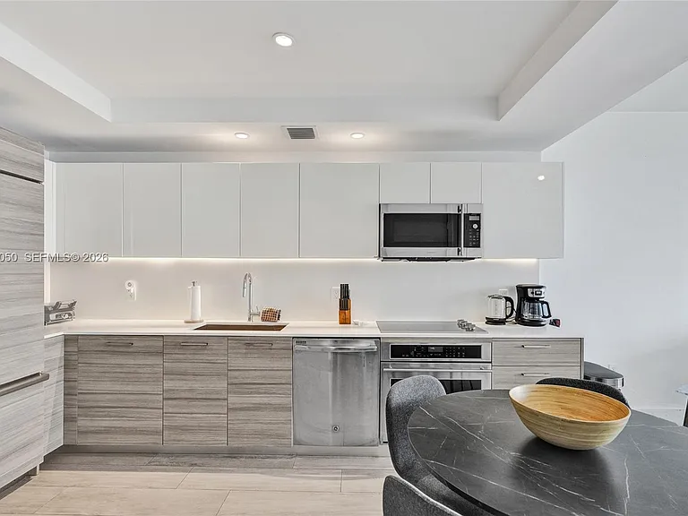 121 NE 34th St #2205 — Photo 47