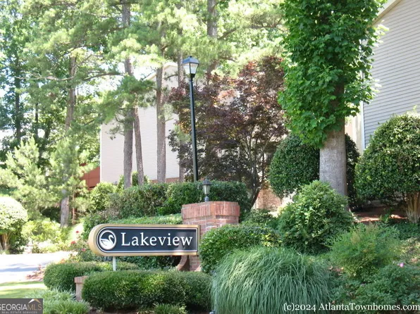 60 Basswood Cir, Sandy Springs, GA 30328