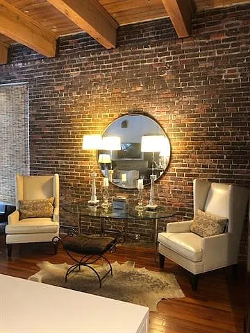 528 Baronne St #202 — Photo 5