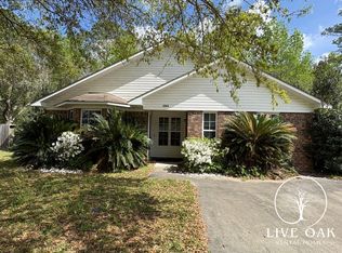 1044 Barley Dr, Hinesville, GA 31313