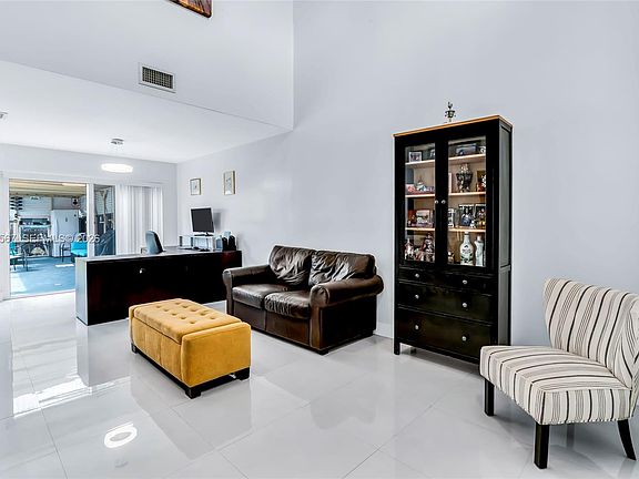 5th image of 10020 SW 223rd Ln