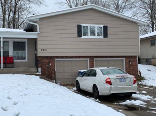 2951 Okemos Dr SE, Grand Rapids, MI 49546