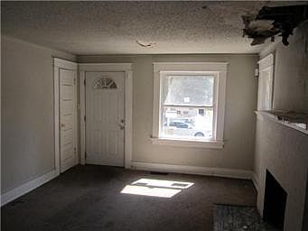 3rd image of 106 White Ave