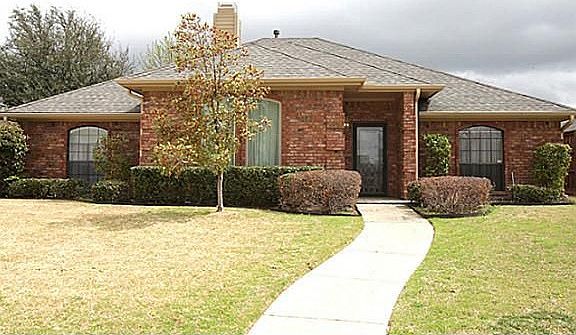 2nd image of 1508 Iowa Dr