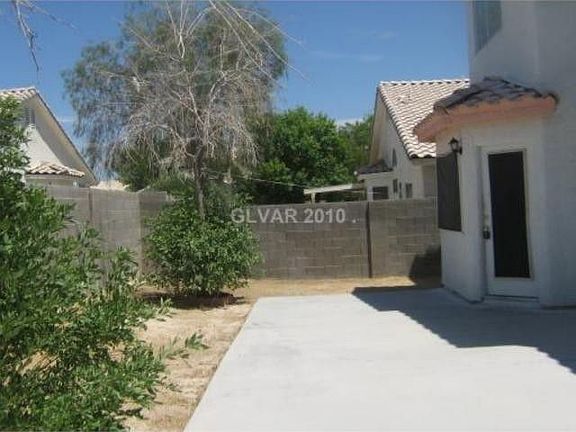 3rd image of 673 Mystic Cliffs Ave