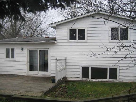 2nd image of 5200 Winshall Dr