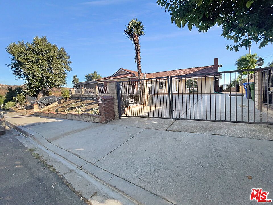 13877 Graber Ave, Sylmar, CA 91342 Zillow