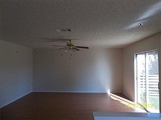 3rd image of 2618 Glen Field Dr