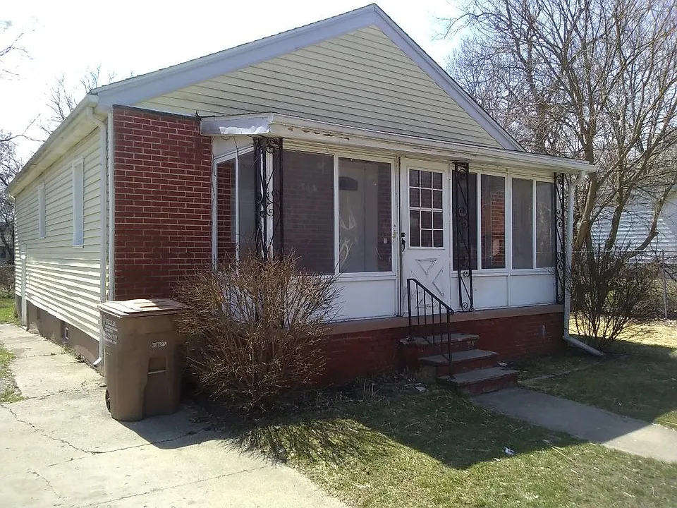 63 Orton Ave