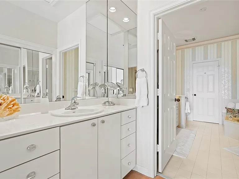 4781 S Newport Island Dr — Photo 12