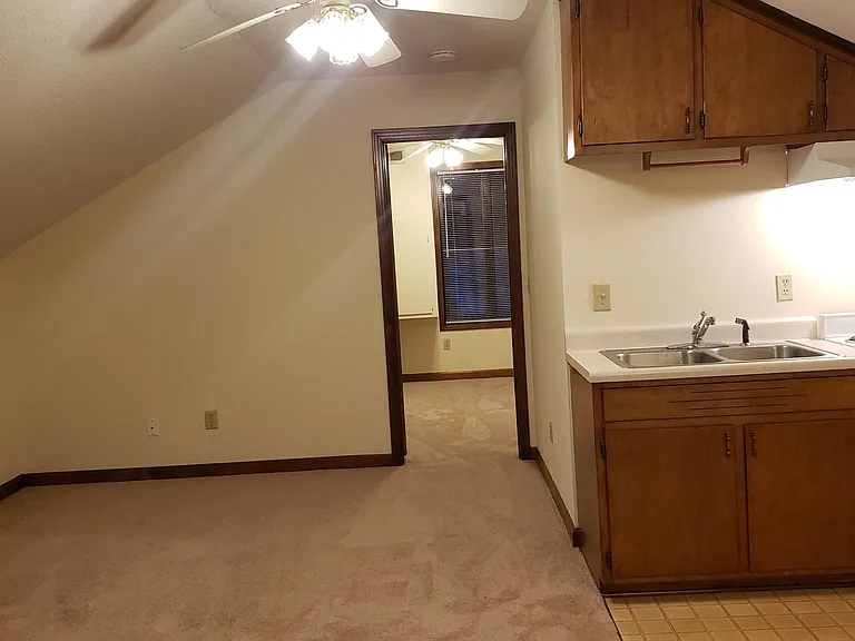 839B Sanford Rd — Photo 4