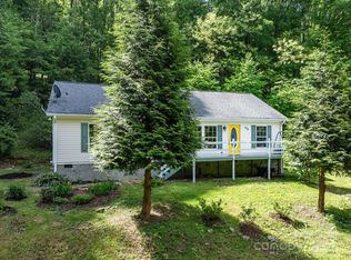370 Fox Cove Rd, Mars Hill, NC 28754