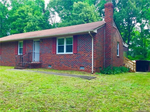 524 Bay Port Rd, Jamaica, VA 23079