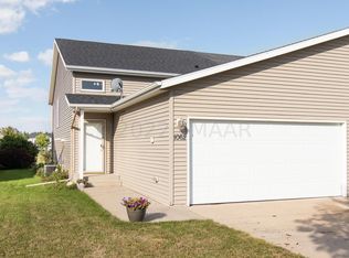 1062 38 1/2 Ave W, West Fargo, ND 58078