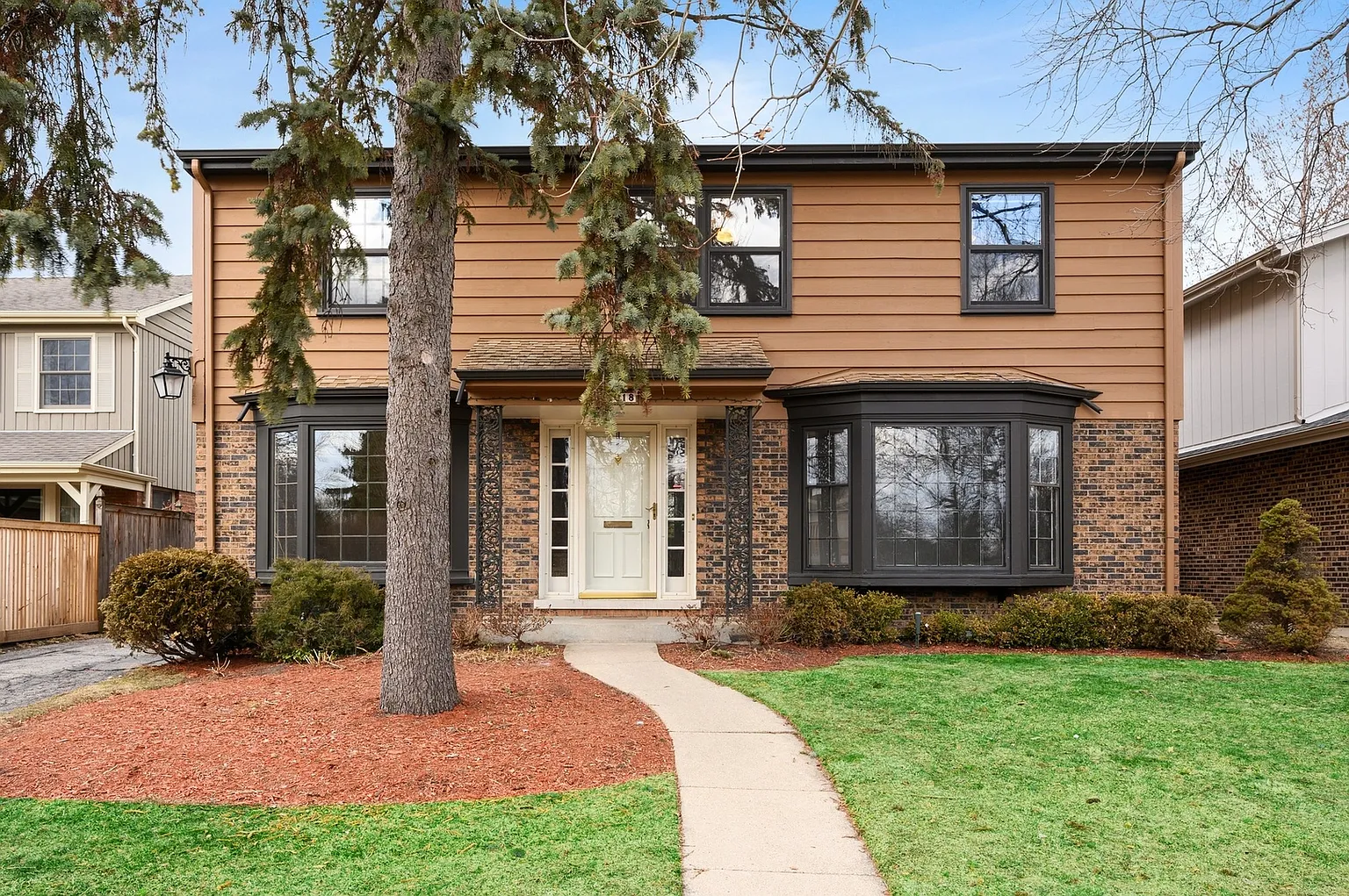 2018 Elmwood Ave photo 1