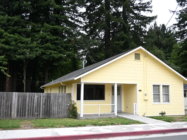743 Williams St, Scotia, CA 95565