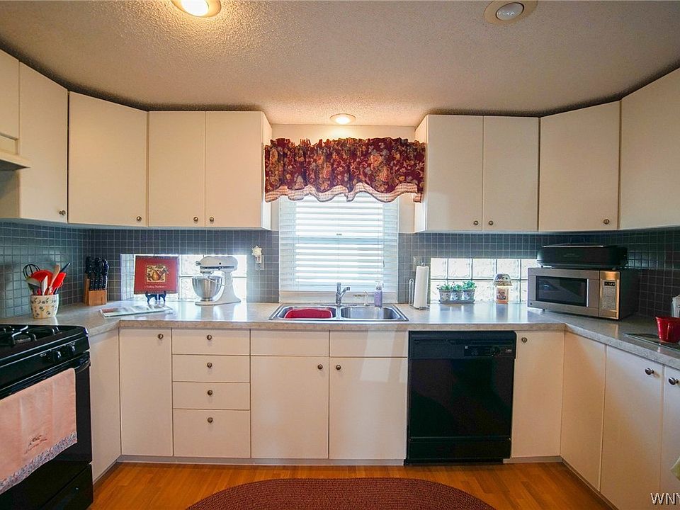 225 Lake Ave, Lancaster, NY 14086 Zillow