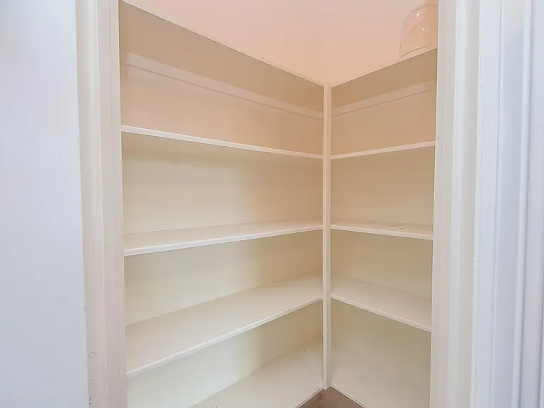 25203 Oak Villa Dr — Photo 21