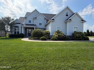 5565 Waterbrook Ct, Sylvania, OH 43560
