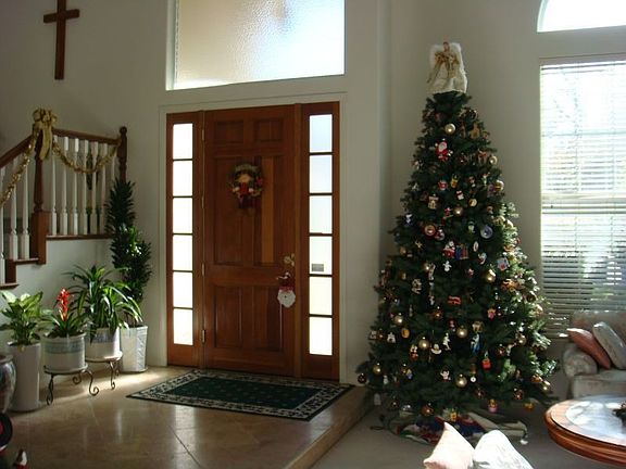 4th image of 5538 Royer Ave