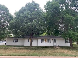 903 Walnut St, Springfield, SD 57062