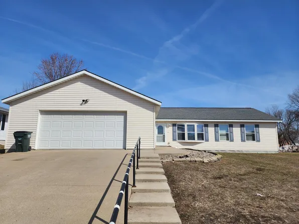 511 Indal St, Redwood Falls, MN 56283