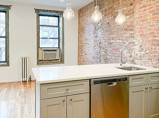 1st image of 350 Bedford Ave APT 14